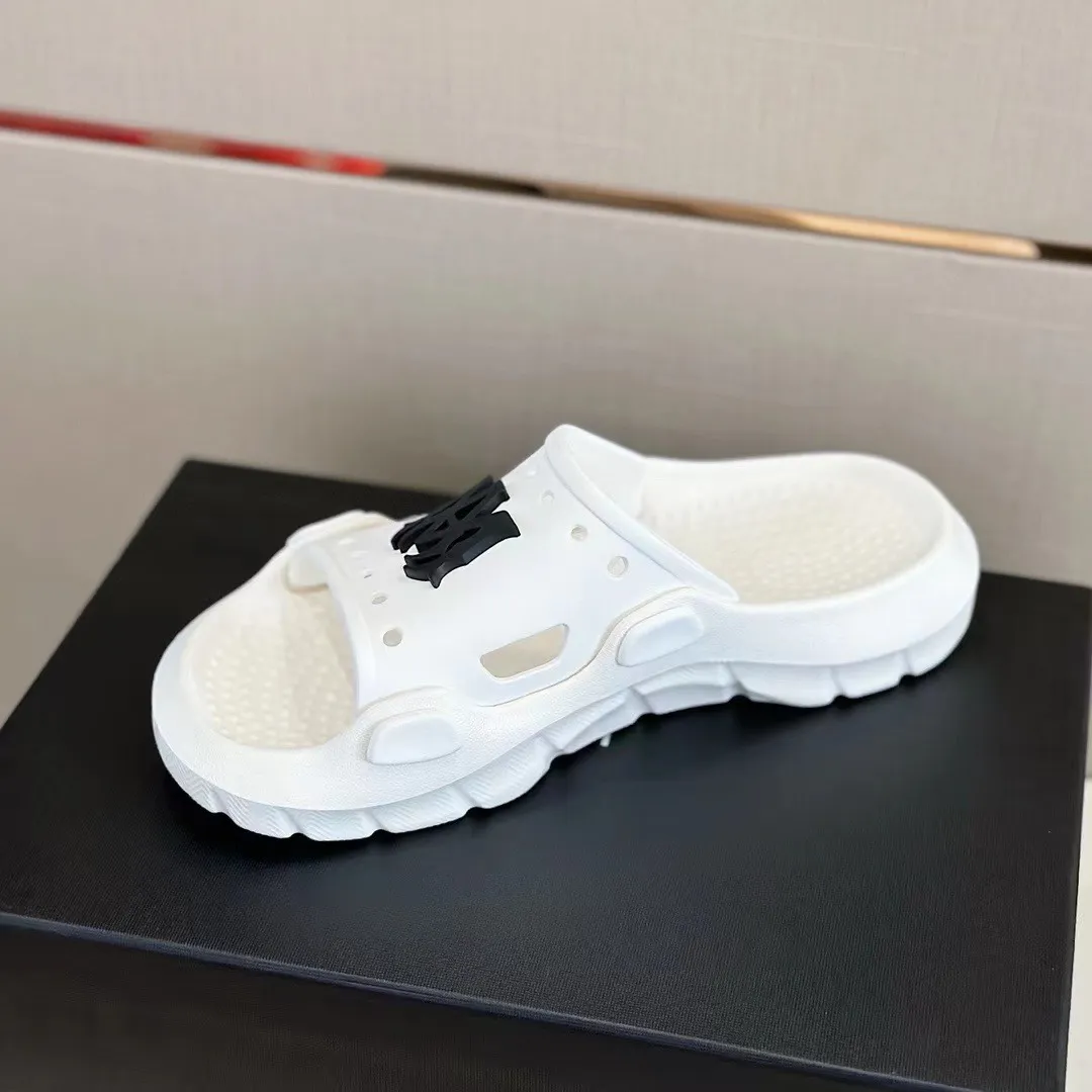 Men's shoes 💰P320💰amiri high-end boutique luxury slippers, 1:1 high-end quality, casual and sunny, loose and comfortable, the highest version of high-quality boutique, a must-have in summer! Code number: 39--46